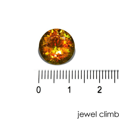 パキスタンカラーチェンジスフェーン 宝石 ルース ６．８０ＣＴ