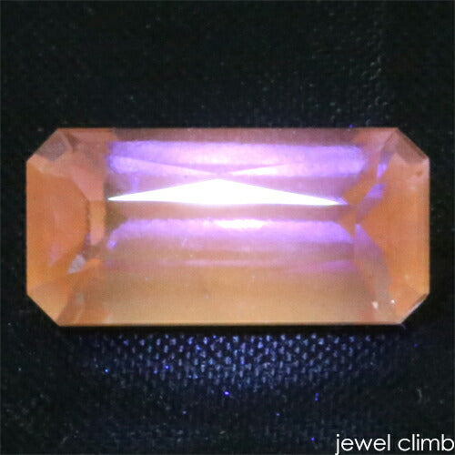 ＵＶパープルスキャポライト（スカポライト） 宝石 ルース ２．８４ＣＴ