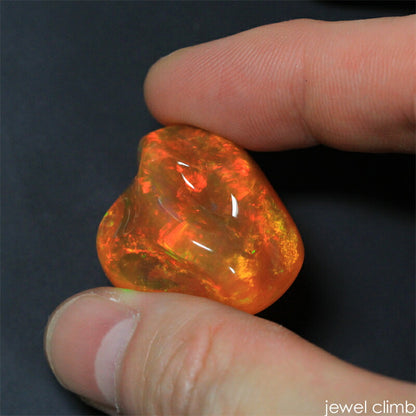 バロックオパール 宝石 ルース ５６．６３ＣＴ