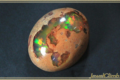 カンテラオパール 宝石 ルース ５２．４７ＣＴ