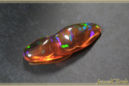 バロックオパール 宝石 ルース ３．１０ＣＴ