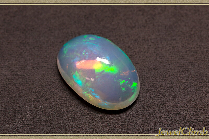 スーダン産クリスタルオパール 宝石 ルース ３．４５ＣＴ