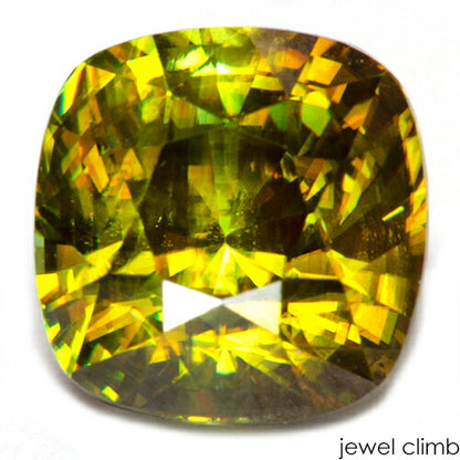 クロムスフェーン 宝石 ルース ３．６６ＣＴ