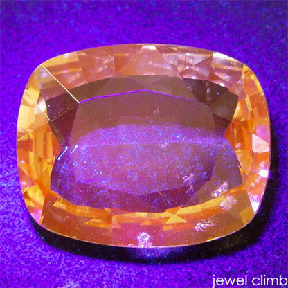 ＵＶタイプライム ガーネット 宝石 ルース １．５５ＣＴ