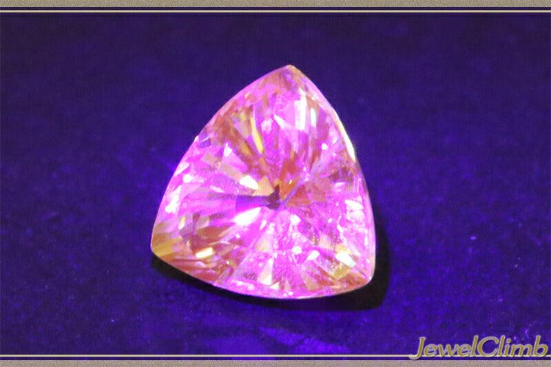 ＵＶタイプ・ライム ガーネット 宝石 ルース １．９９ＣＴ