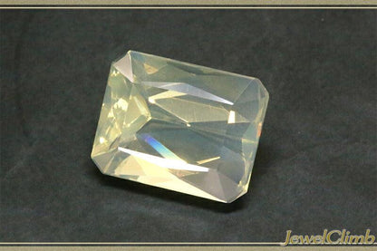 イエロージェリーオパール 宝石 ルース １４．７７ＣＴ